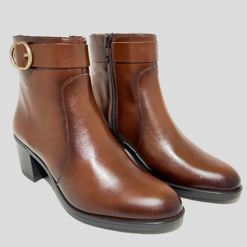 botn_tacn_funchal_lady_piel_coac_2.webp FUNCHAL LADY Botines*Botín Tacón Piel COÑAC