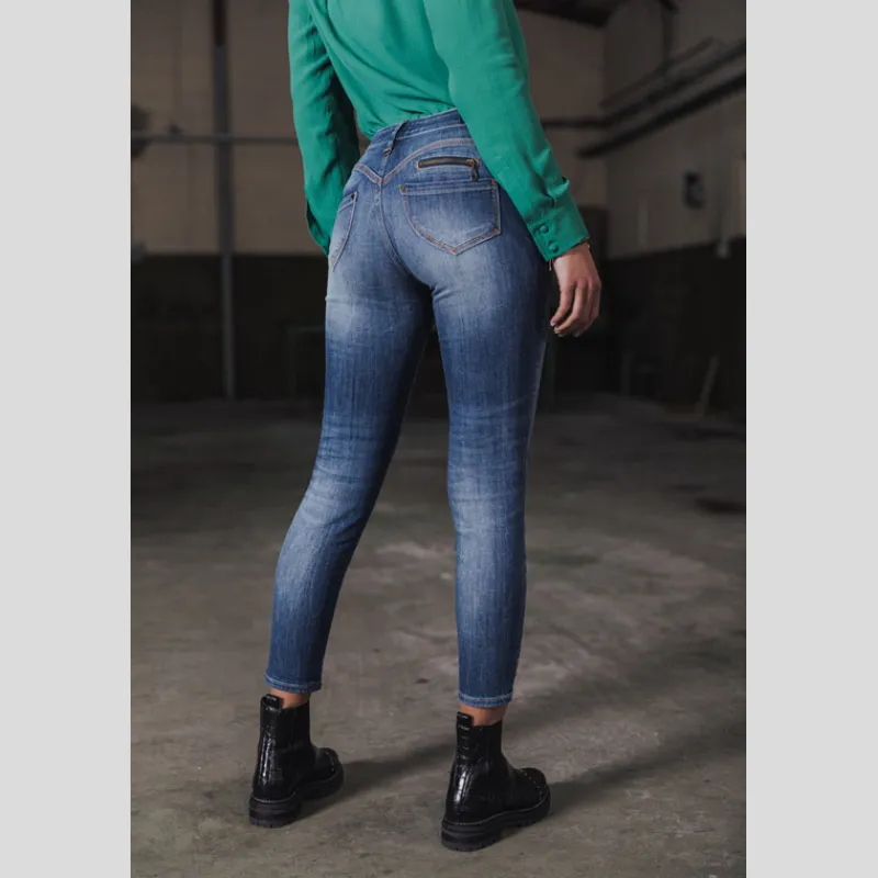 jeans_freeman_tporter_alexa_cropped_azul_lavado_3.webp FREEMAN T.PORTER Pantalones*Jeans Alexa Cropped AZUL LAVADO